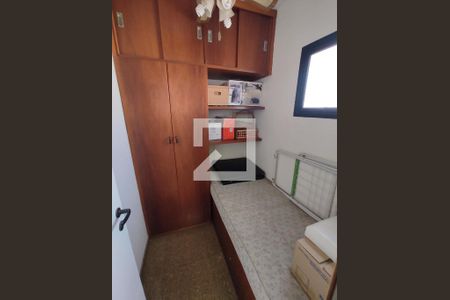 Apartamento à venda com 200m², 5 quartos e 4 vagasQuarto 1/ lavanderia