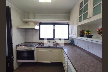 Apartamento à venda com 200m², 5 quartos e 4 vagasCozinha