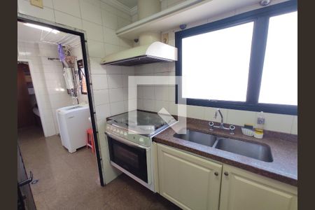 Apartamento à venda com 200m², 5 quartos e 4 vagasCozinha