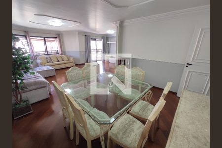 Apartamento à venda com 200m², 5 quartos e 4 vagasSala
