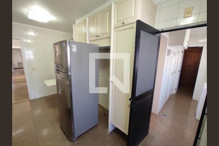 Apartamento à venda com 200m², 5 quartos e 4 vagasCozinha