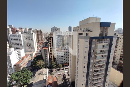 Apartamento à venda com 200m², 5 quartos e 4 vagasVista do quarto 2