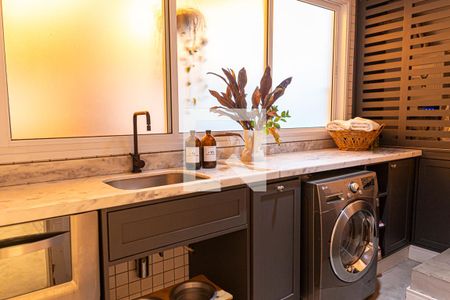 Apartamento à venda com 130m², 1 quarto e sem vagaÁrea de Serviço