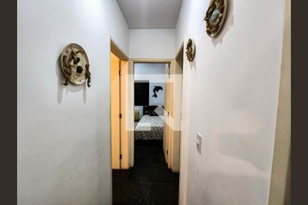 Corredor de apartamento para alugar com 3 quartos, 89m² em Jardim Virginia, Guarujá