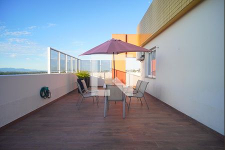 Apartamento para alugar com 205m², 2 quartos e 2 vagasVaranda