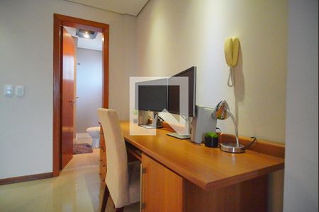 Apartamento para alugar com 205m², 2 quartos e 2 vagasEscritório