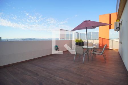 Apartamento para alugar com 205m², 2 quartos e 2 vagasVaranda