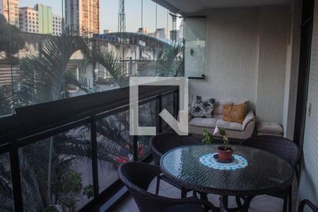 Apartamento à venda com 112m², 3 quartos e 1 vagaVaranda