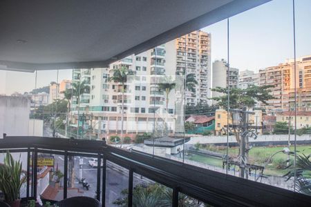 Apartamento à venda com 112m², 3 quartos e 1 vagaVaramda