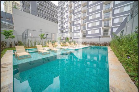 Studio à venda com 38m², 2 quartos e sem vaga Studio à venda com 38m², 2 quartos e sem vagaÁrea comum - Piscina