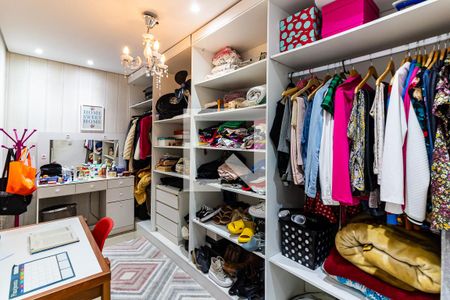 Casa à venda com 200m², 3 quartos e 1 vagaCloset da suíte 1