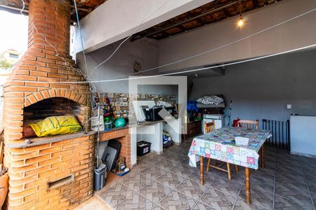 Casa à venda com 200m², 3 quartos e 1 vagaÁrea de Serviço