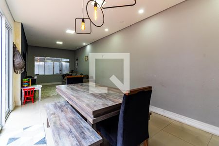 Casa à venda com 200m², 3 quartos e 1 vagaSala de Jantar