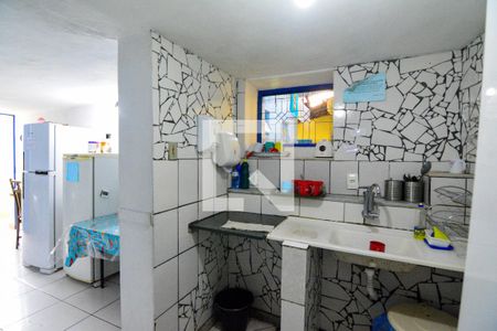Casa à venda com 150m², 7 quartos e 1 vaga Casa à venda com 150m², 7 quartos e 1 vagaCozinha