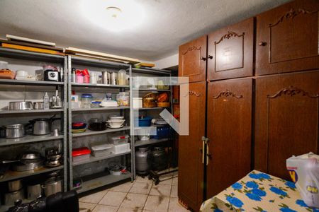 Casa à venda com 150m², 7 quartos e 1 vaga Casa à venda com 150m², 7 quartos e 1 vagaQuarto 5