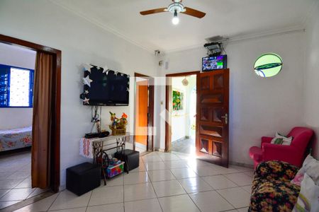 Casa à venda com 150m², 7 quartos e 1 vaga Casa à venda com 150m², 7 quartos e 1 vagaSala