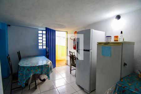 Casa à venda com 150m², 7 quartos e 1 vaga Casa à venda com 150m², 7 quartos e 1 vagaCozinha