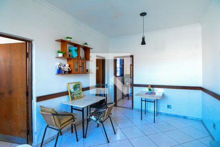 Casa à venda com 150m², 7 quartos e 1 vaga Casa à venda com 150m², 7 quartos e 1 vagaCozinha