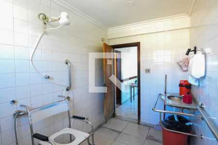 Casa à venda com 150m², 7 quartos e 1 vaga Casa à venda com 150m², 7 quartos e 1 vagaBanheiro