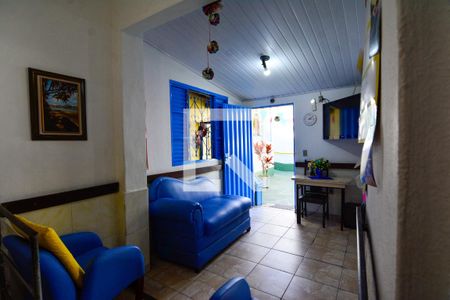 Casa à venda com 150m², 7 quartos e 1 vaga Casa à venda com 150m², 7 quartos e 1 vagaSala