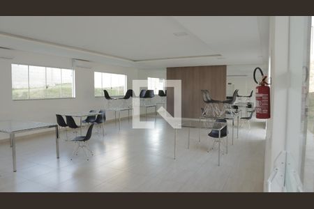 Apartamento para alugar com 42m², 2 quartos e 1 vagaárea comum