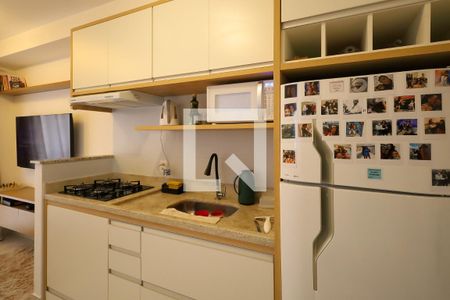 Cozinha de apartamento para alugar com 1 quarto, 35m² em Bom Retiro, São Paulo