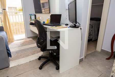 Apartamento à venda com 31m², 1 quarto e sem vagaEscrivaninha