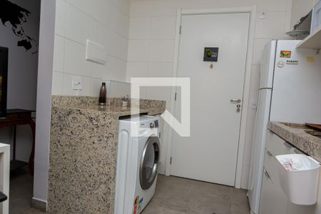 Sala, Cozinha e Área de Serviço de apartamento à venda com 1 quarto, 31m² em Vila Penteado, São Paulo