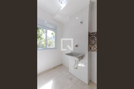 Apartamento para alugar com 44m², 2 quartos e sem vaga Apartamento para alugar com 44m², 2 quartos e sem vagaCozinha e Área de Serviço