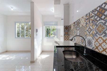 Apartamento para alugar com 44m², 2 quartos e sem vaga Apartamento para alugar com 44m², 2 quartos e sem vagaCozinha e Área de Serviço