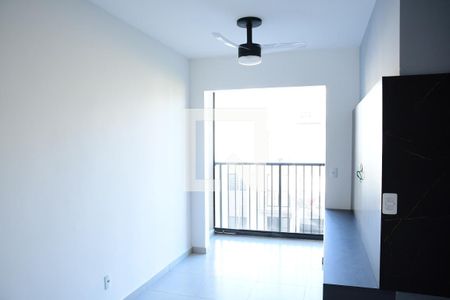 Sala de apartamento para alugar com 2 quartos, 50m² em Jardim Pioneira, Cotia