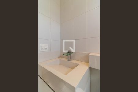 Apartamento para alugar com 70m², 2 quartos e 2 vagas Apartamento para alugar com 70m², 2 quartos e 2 vagasBanheiro da Suíte