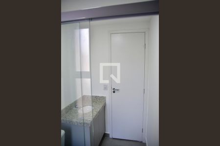 Banheiro de kitnet/studio para alugar com 1 quarto, 33m² em Vila Buarque, São Paulo