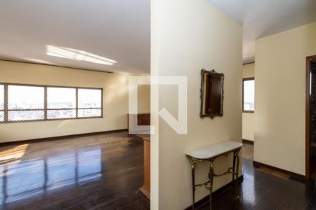 Entrada de apartamento para alugar com 3 quartos, 296m² em Jardim Barbosa, Guarulhos