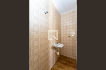 Apartamento para alugar com 296m², 3 quartos e 3 vagas Apartamento para alugar com 296m², 3 quartos e 3 vagasBanheiro de Serviço