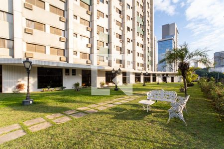 Apartamento para alugar com 296m², 3 quartos e 3 vagas Apartamento para alugar com 296m², 3 quartos e 3 vagasÁrea comum