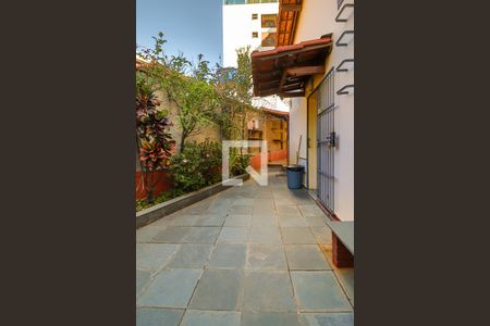 Casa à venda com 493m², 6 quartos e 3 vagasVaranda da Cozinha