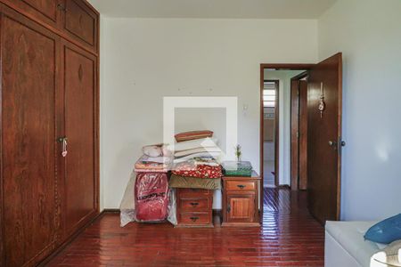 Casa à venda com 493m², 6 quartos e 3 vagasQuarto 2