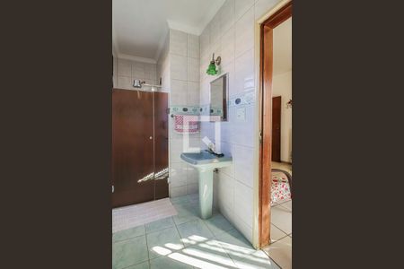 Casa à venda com 493m², 6 quartos e 3 vagasBanheiro do Quarto 4 Suíte