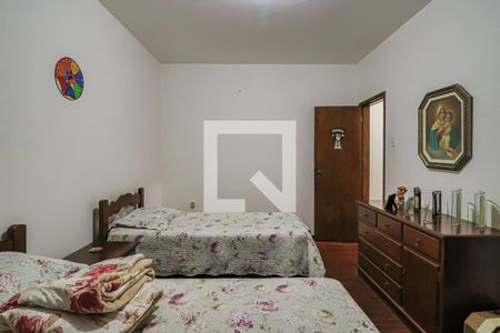 Casa à venda com 493m², 6 quartos e 3 vagasQuarto 1