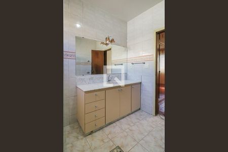 Casa à venda com 493m², 6 quartos e 3 vagasBanheiro do Quarto 3 Suíte