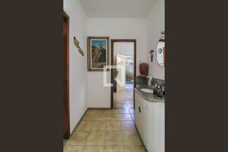 Casa à venda com 493m², 6 quartos e 3 vagasLavabo do Corredor