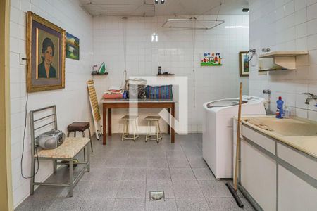 Casa à venda com 493m², 6 quartos e 3 vagasÁrea de Serviço