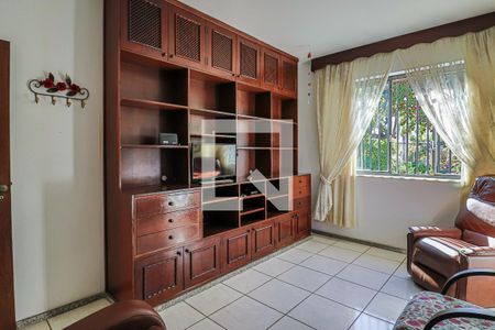 Casa à venda com 493m², 6 quartos e 3 vagasQuarto 4 Suíte