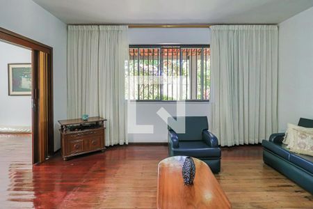 Sala 2 de casa para alugar com 6 quartos, 493m² em Silveira, Belo Horizonte