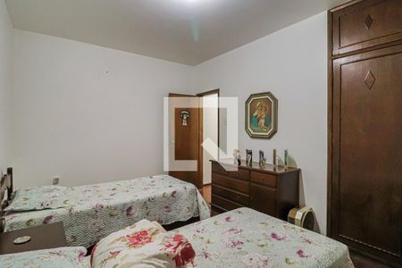 Casa à venda com 493m², 6 quartos e 3 vagasQuarto 1