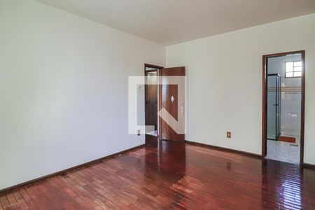 Casa à venda com 493m², 6 quartos e 3 vagasQuarto 3 Suíte