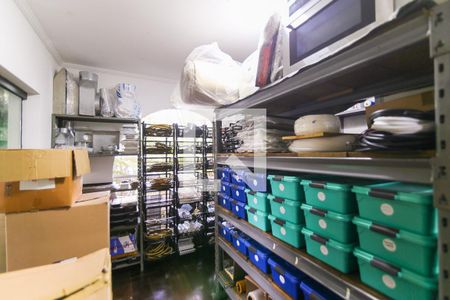 Casa à venda com 1050m², 4 quartos e 2 vagas Casa à venda com 1050m², 4 quartos e 2 vagasSala 2