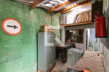 Casa à venda com 1050m², 4 quartos e 2 vagas Casa à venda com 1050m², 4 quartos e 2 vagasÁrea de Serviço