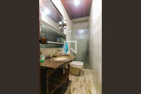 Casa à venda com 1050m², 4 quartos e 2 vagas Casa à venda com 1050m², 4 quartos e 2 vagasBanheiro Social